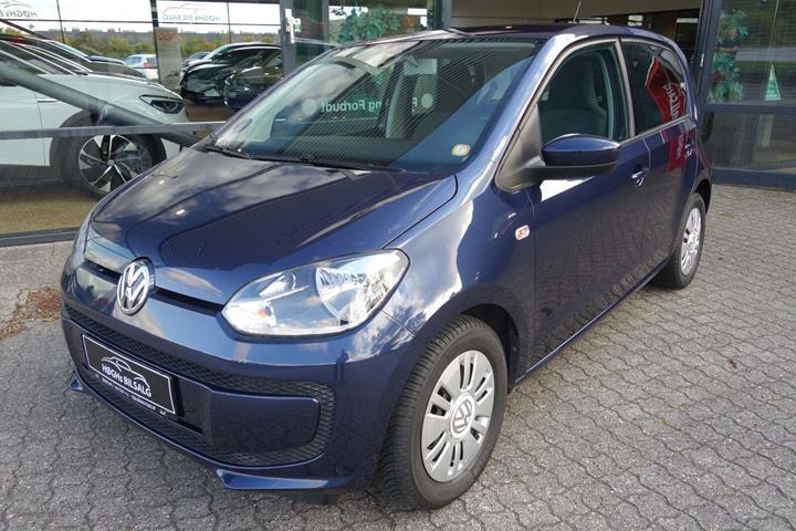 Blå VW UP! fra 2014 set udefra
