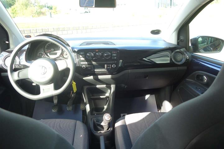 Blå VW UP! fra 2014