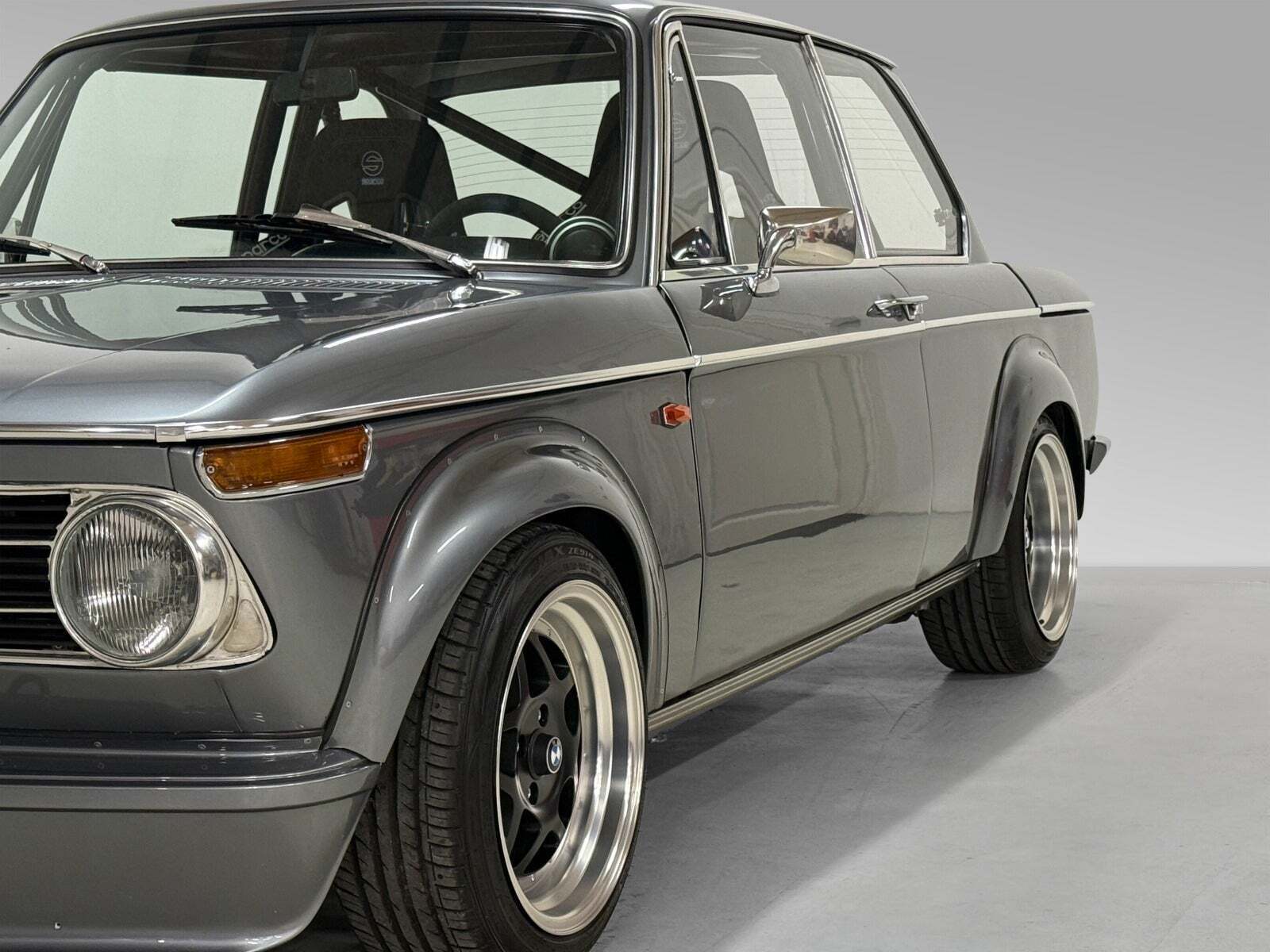 undefined BMW 2002 fra 1971 set udefra
