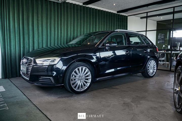 Sort Audi A3 fra 2016