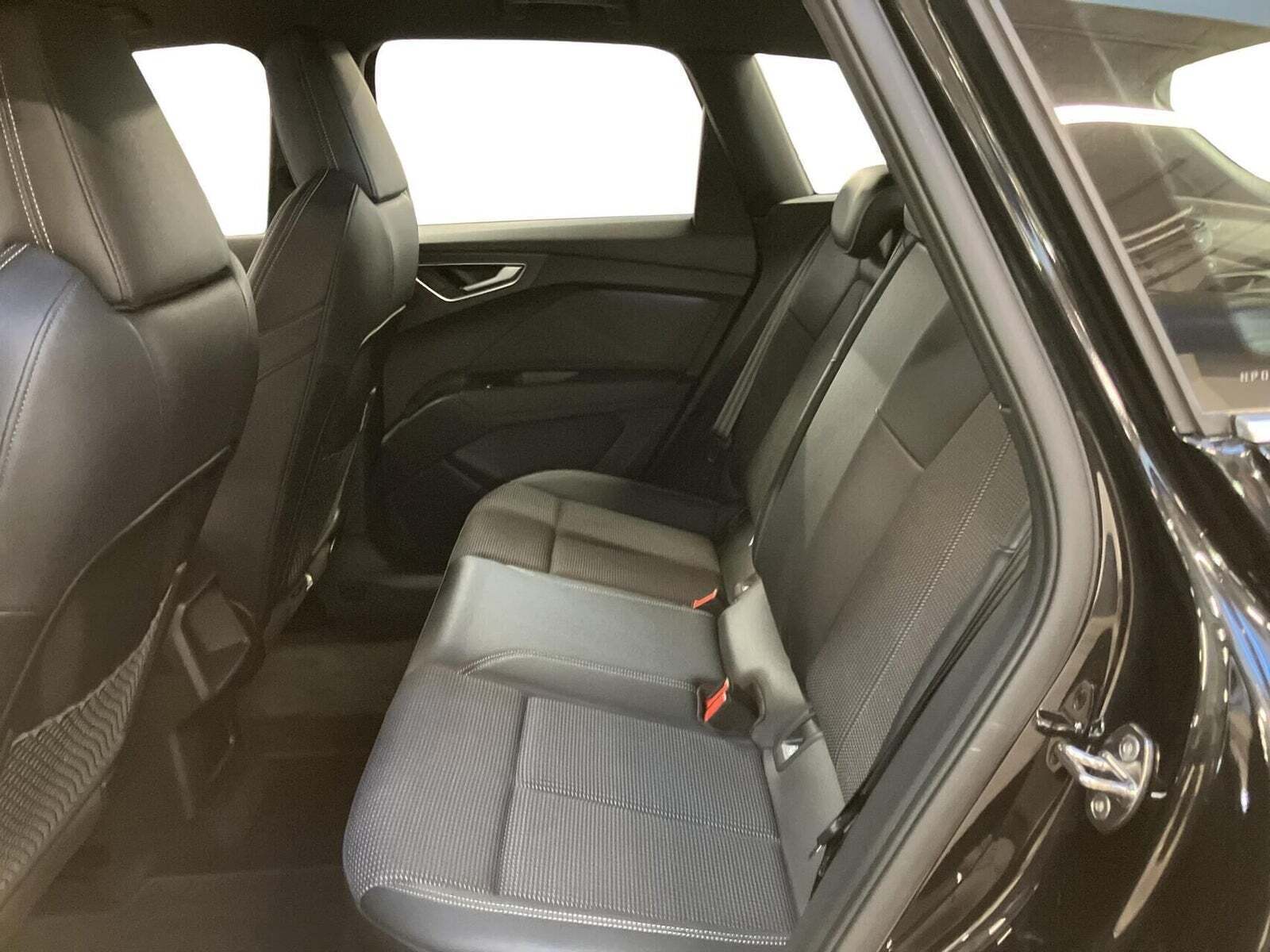 Audi Q4 e-tron 40 S-line