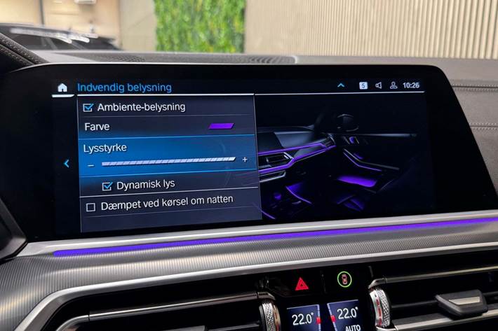 Hvid BMW X5 fra 2023