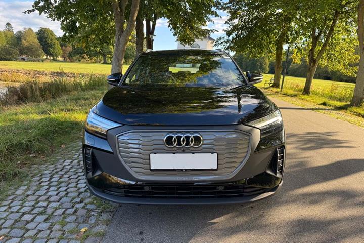 Sort Audi Q4 e-tron fra 2022