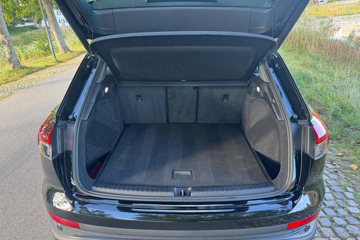Sort Audi Q4 e-tron fra 2022