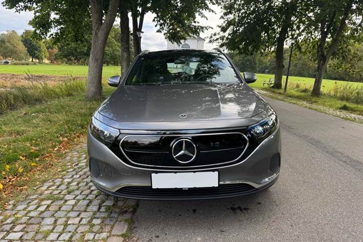 Sort Mercedes EQA250 fra 2022