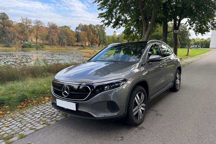 Sort Mercedes EQA250 fra 2022