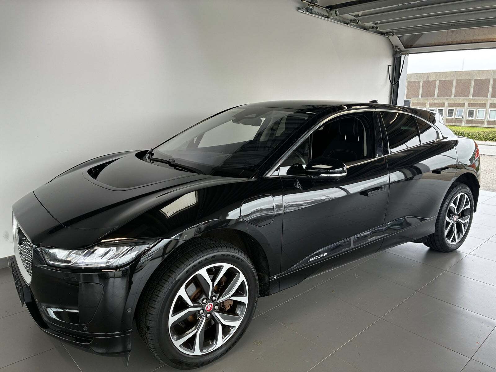 Sort Jaguar I-Pace fra 2020