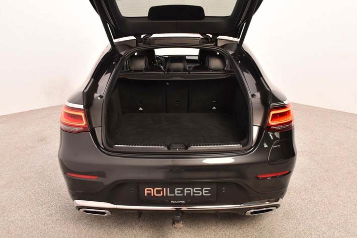 Grå Mercedes GLC300 e fra 2020