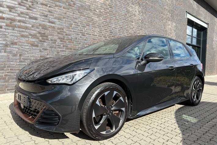 Grå Cupra Born fra 2022