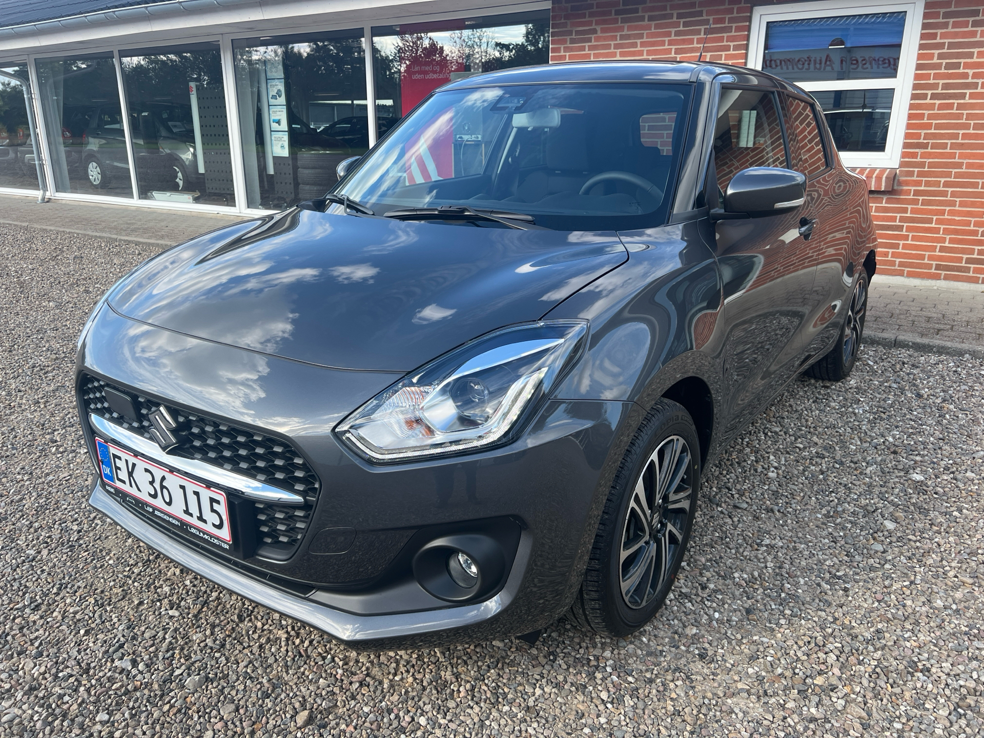 Suzuki Swift 1,2 Dualjet  Mild hybrid Exclusive AEB 83HK 5d