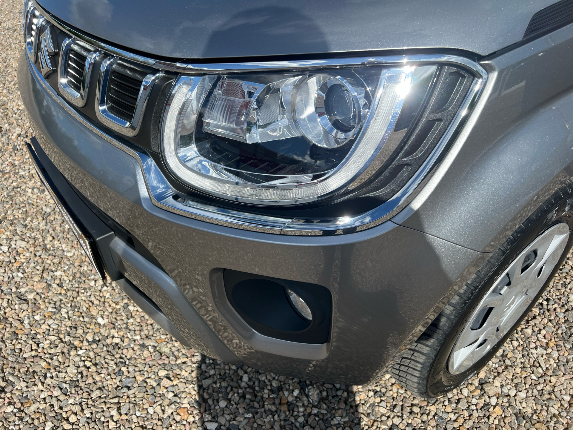 Sølv Suzuki Ignis fra 2022