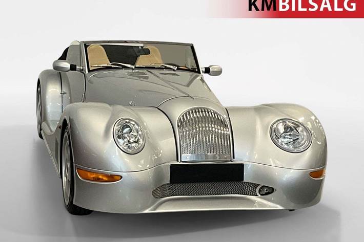 Sølv Morgan Aero 8 fra 2002 set udefra
