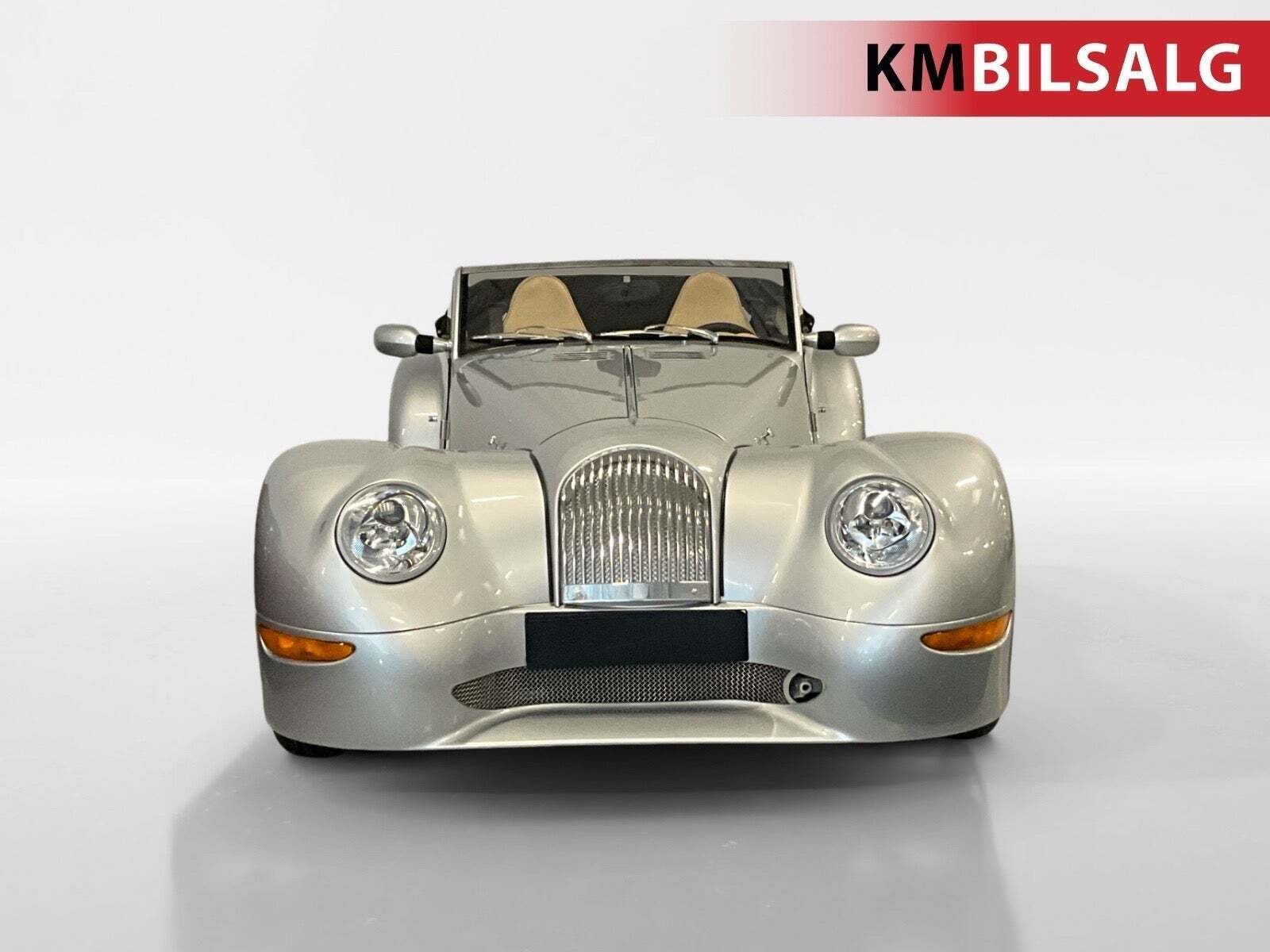 Sølv Morgan Aero 8 fra 2002 set udefra