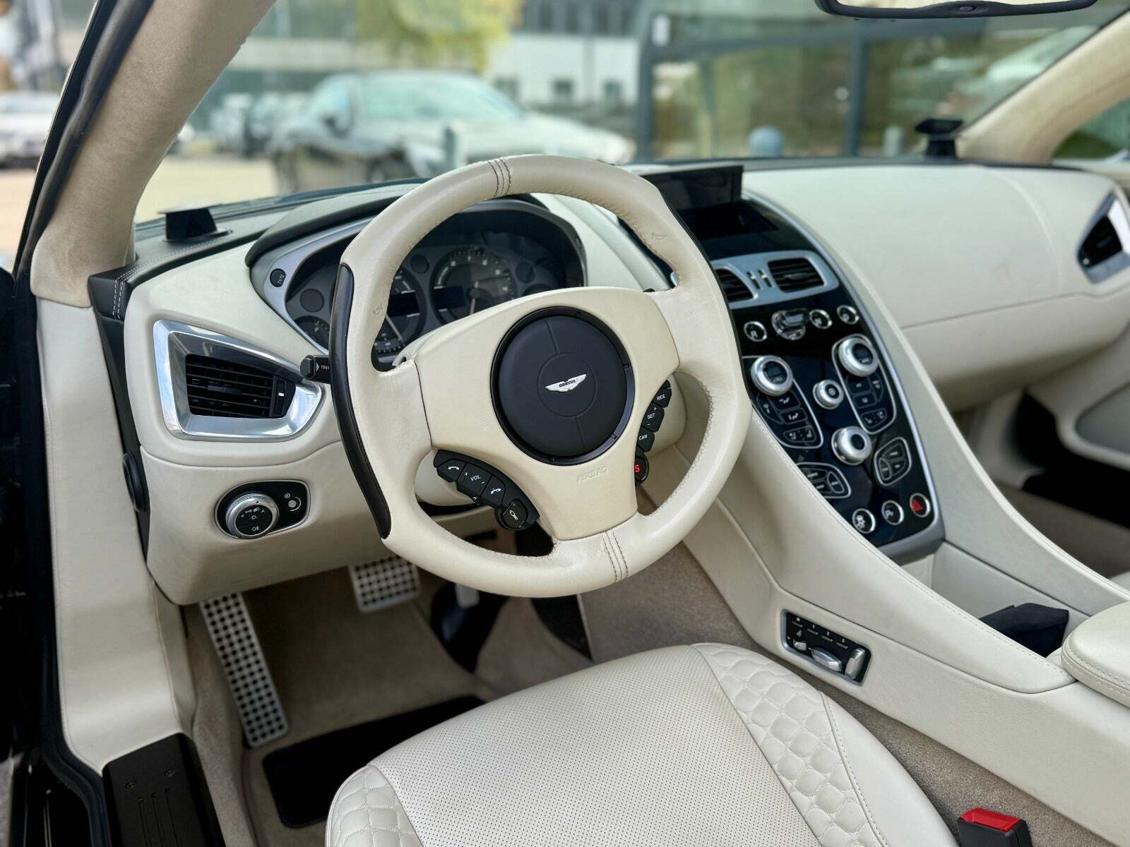 Aston Martin Vanquish 6,0 Volante aut.