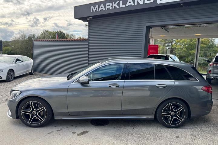 Grå Mercedes C220 d fra 2018