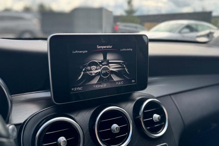 Grå Mercedes C220 d fra 2018