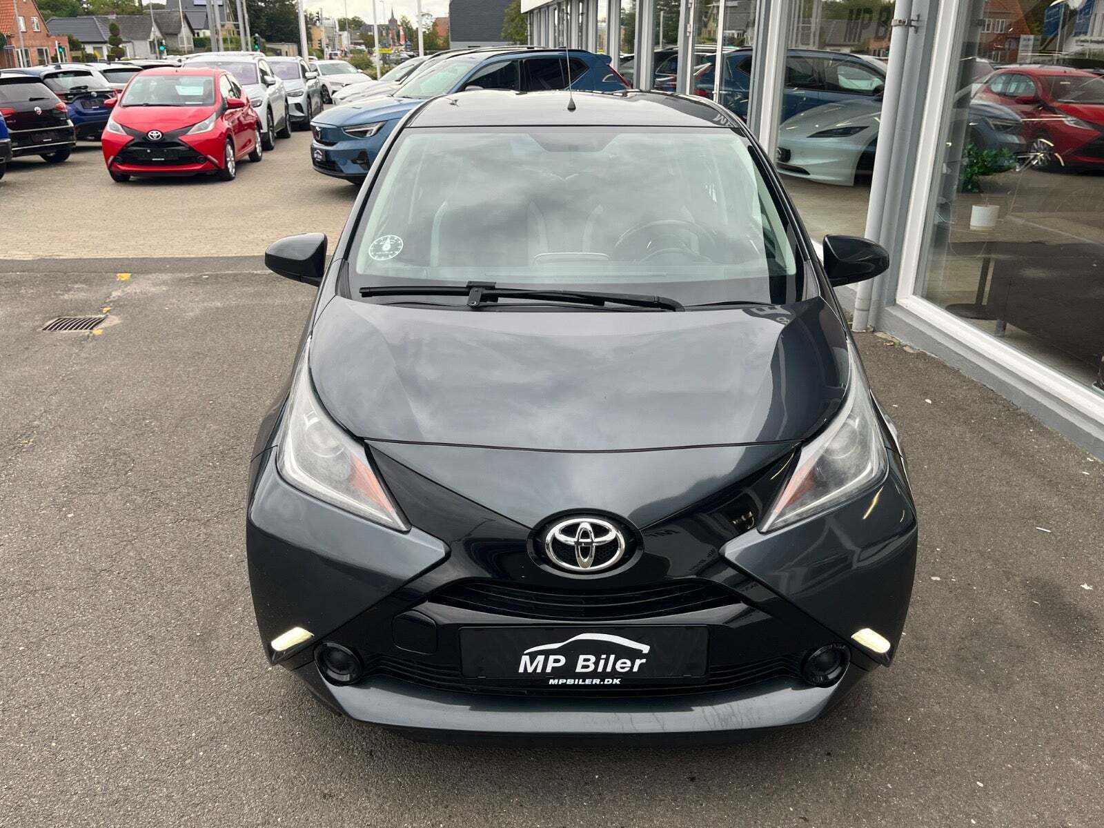 Toyota Aygo 1,0 VVT-i x-black II x-shift