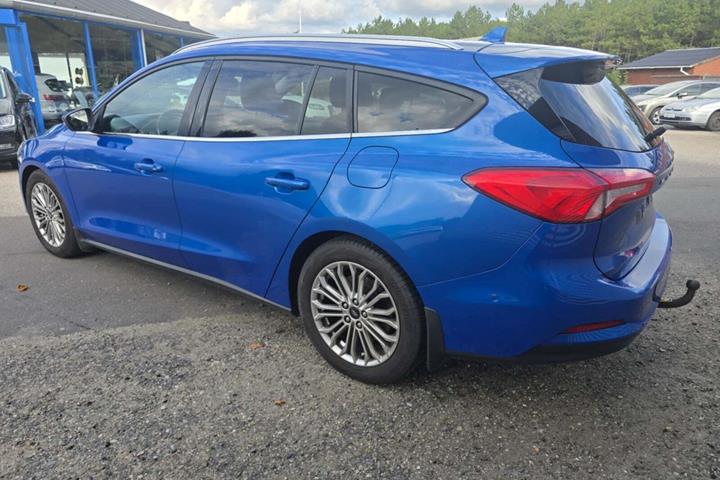 Blå Ford Focus fra 2020