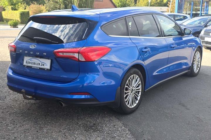 Blå Ford Focus fra 2020