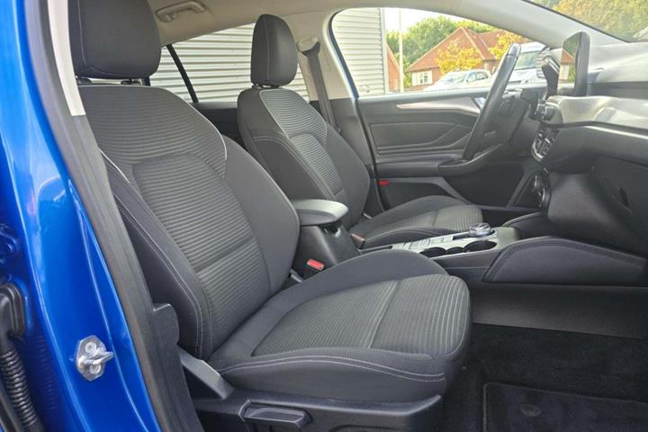 Blå Ford Focus fra 2020