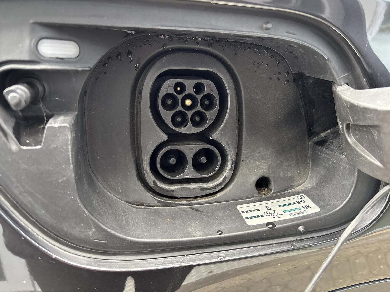 Grå VW ID.4 fra 2021