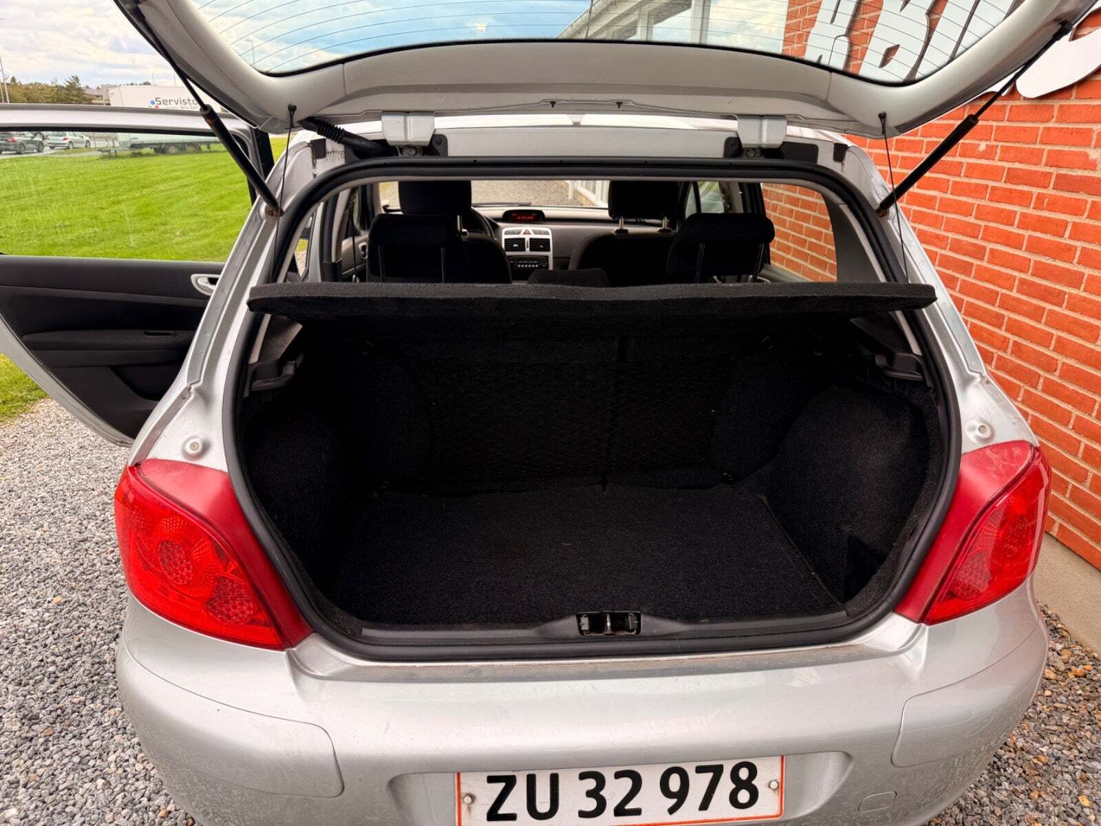 Sølv Peugeot 307 fra 2005