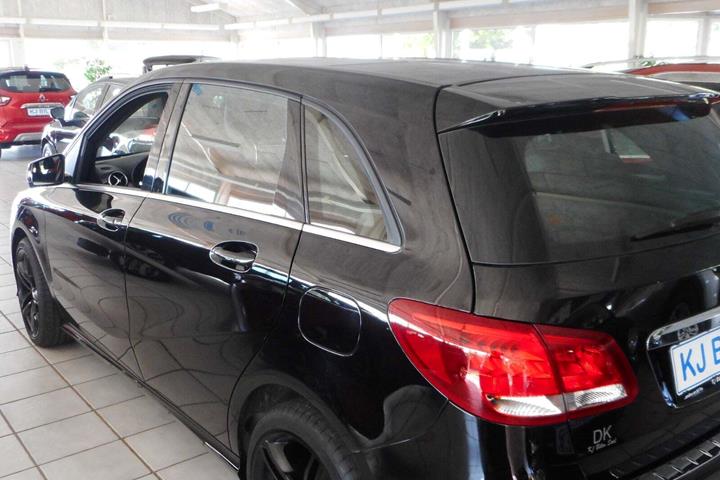 undefined Mercedes B200 d fra 2016