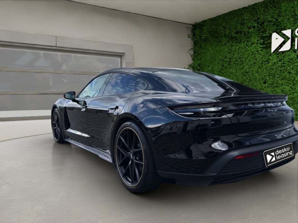 Porsche Taycan Performance+
