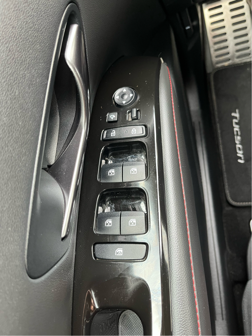 Sølv Hyundai Tucson fra 2021