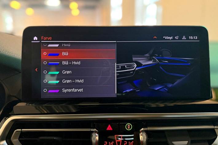 Blå BMW iX3 fra 2024