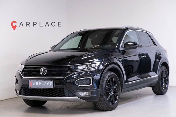 Sort VW T-Roc fra 2021 set udefra