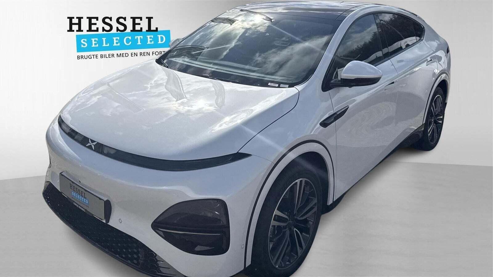 Hvid Xpeng G6 fra 2024 set udefra