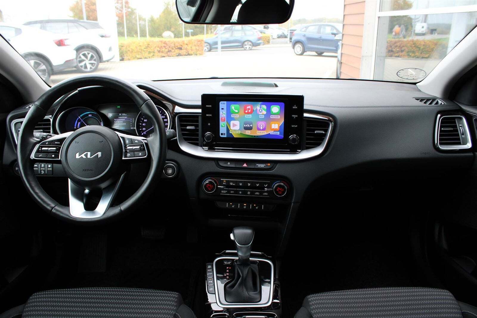Rød Kia Ceed fra 2023