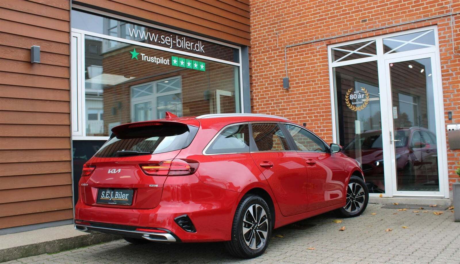 Rød Kia Ceed fra 2023