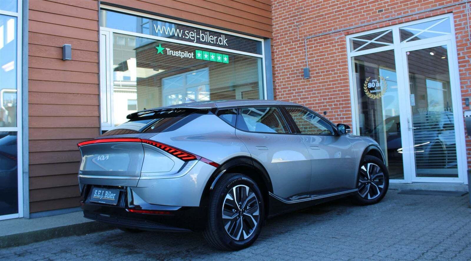 Sølv Kia EV6 fra 2022