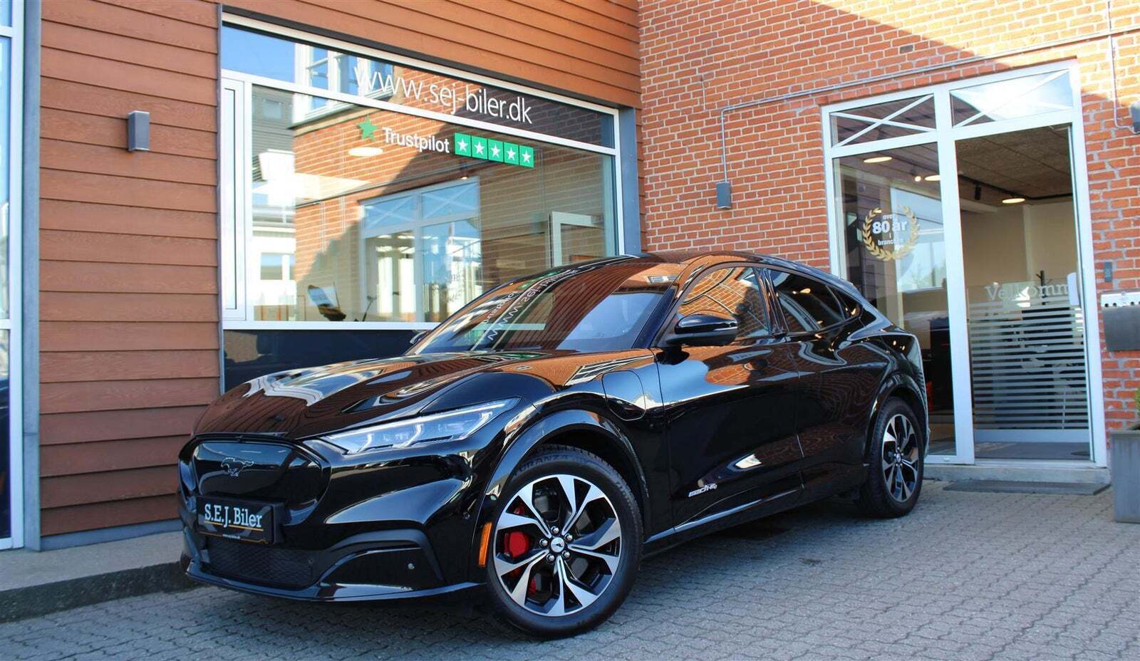 Ford Mustang Mach-E 75 Premium Standard Range AWD