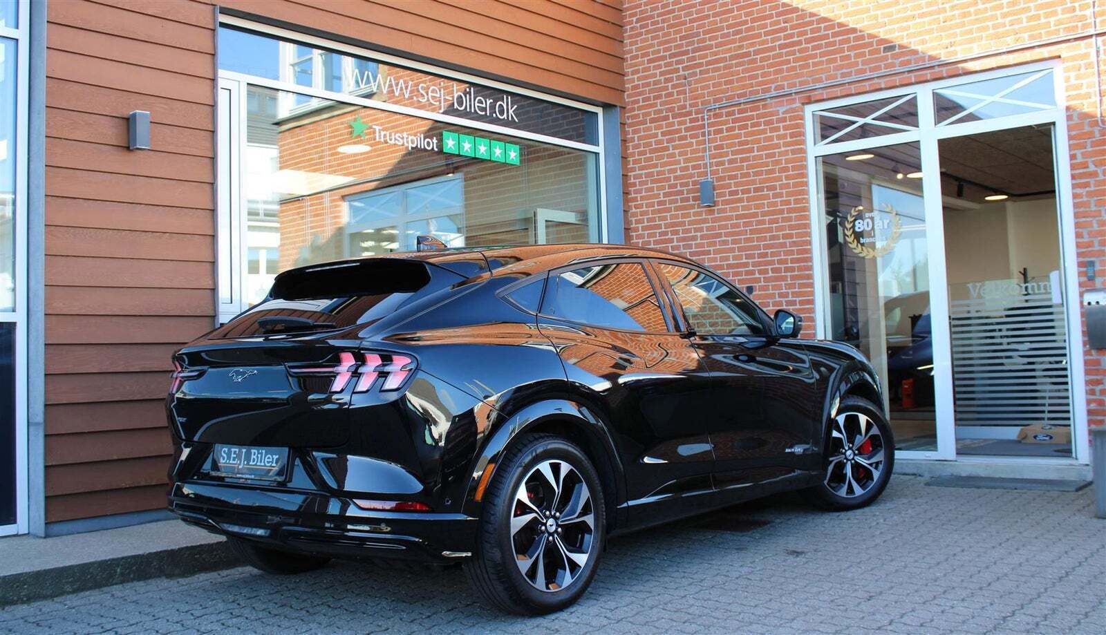 Sort Ford Mustang Mach-E fra 2023