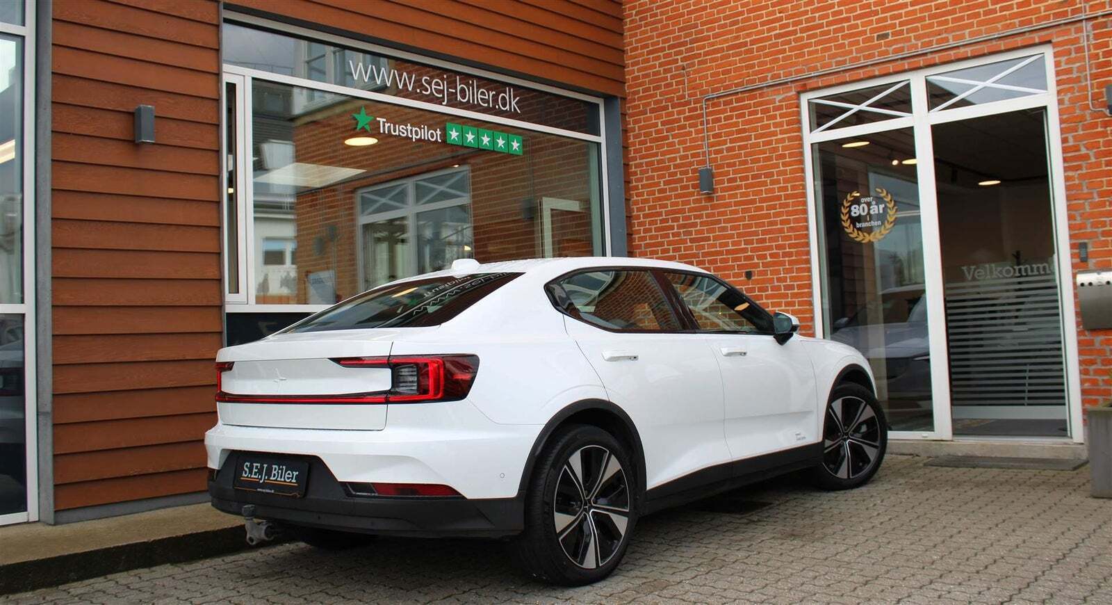 Hvid Polestar 2 fra 2024