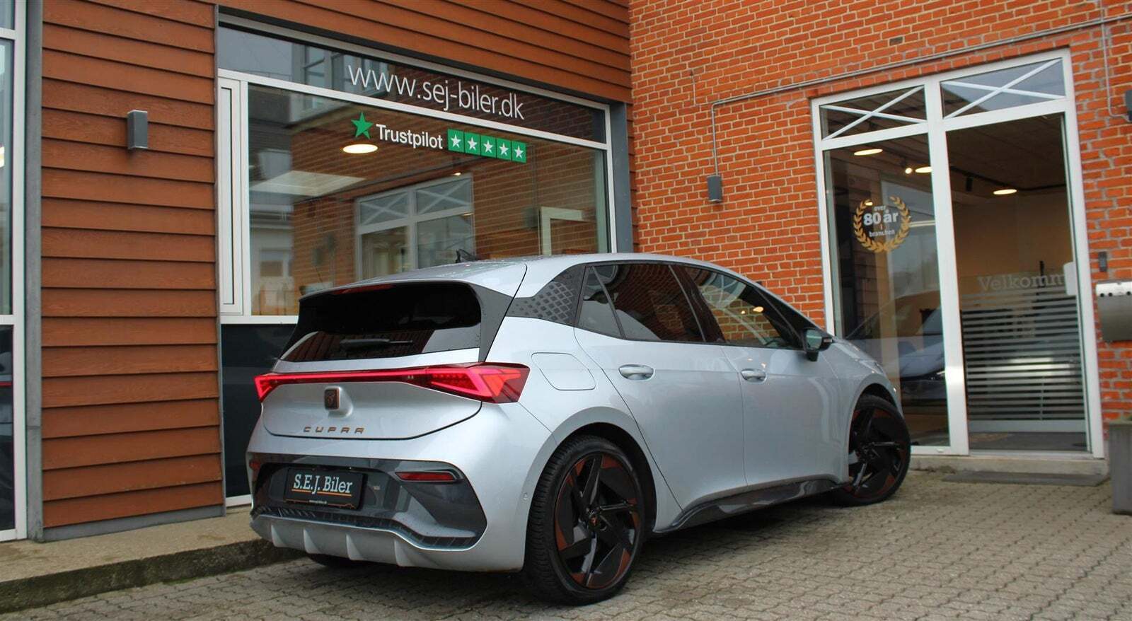 Sølv Cupra Born fra 2022