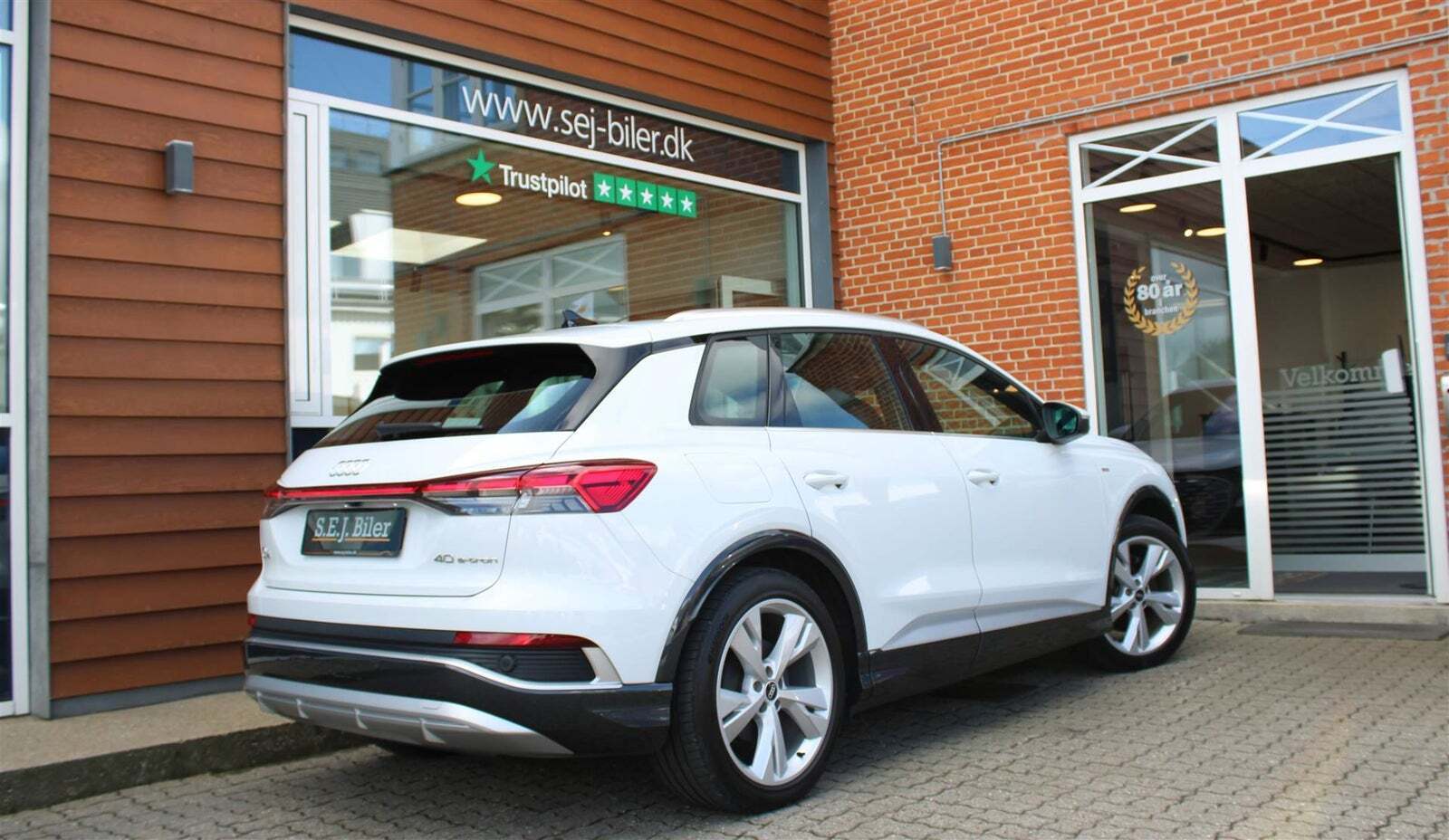 Hvid Audi Q4 e-tron fra 2022