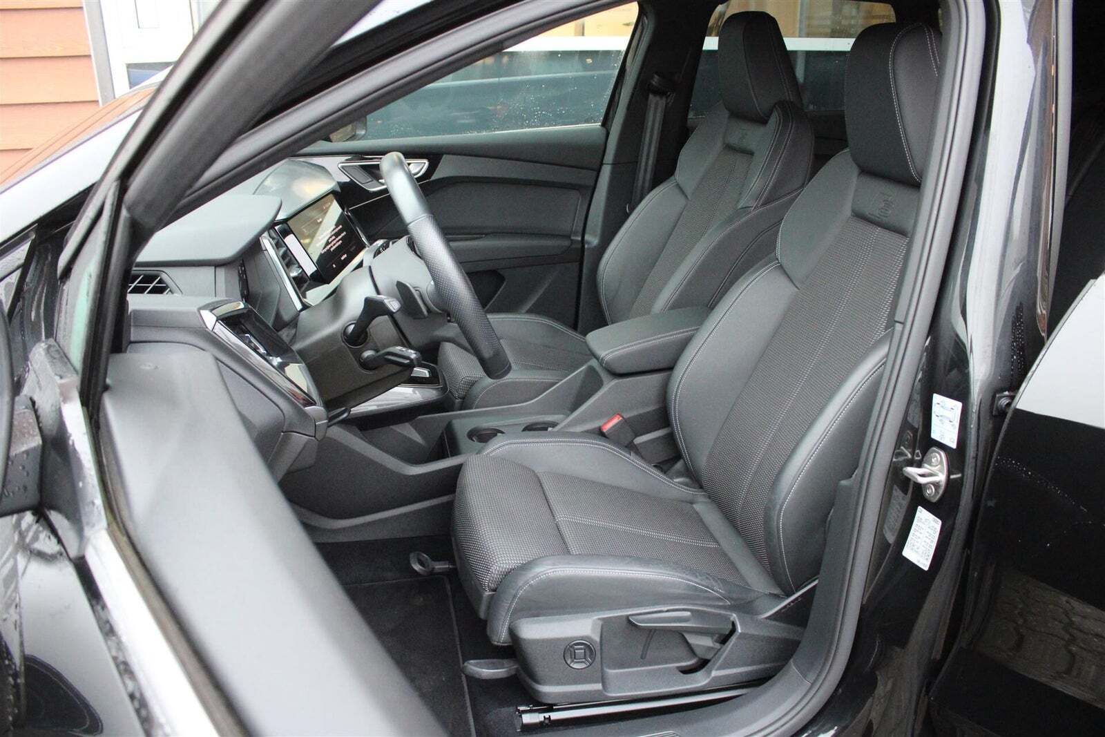 Audi Q4 e-tron 40 S-line