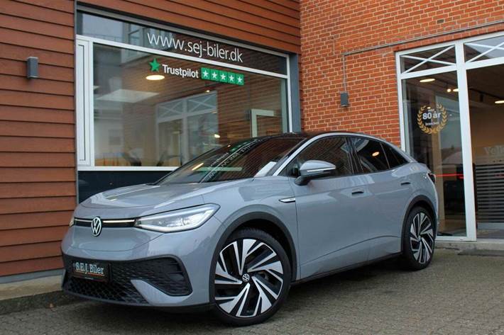 Grå VW ID.5 fra 2023 set udefra