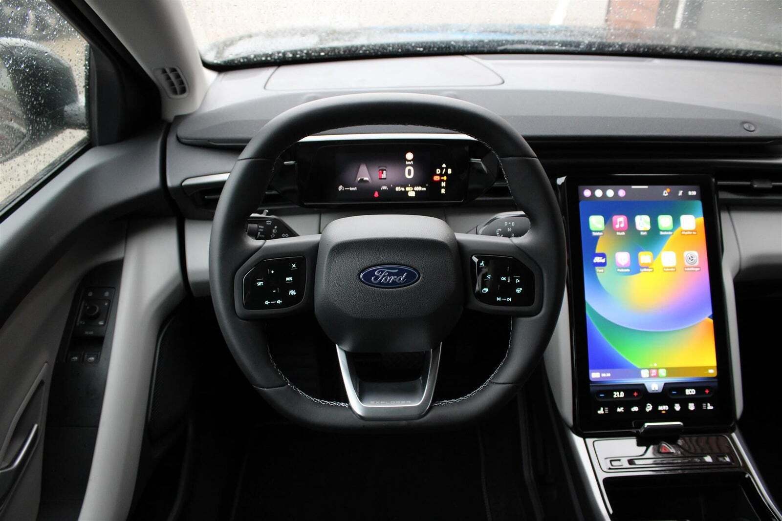 Ford Explorer 84 Select Extended Range