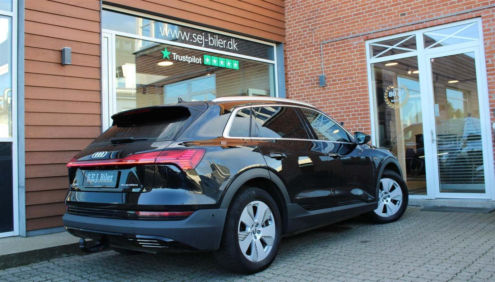 Sort Audi e-tron fra 2020