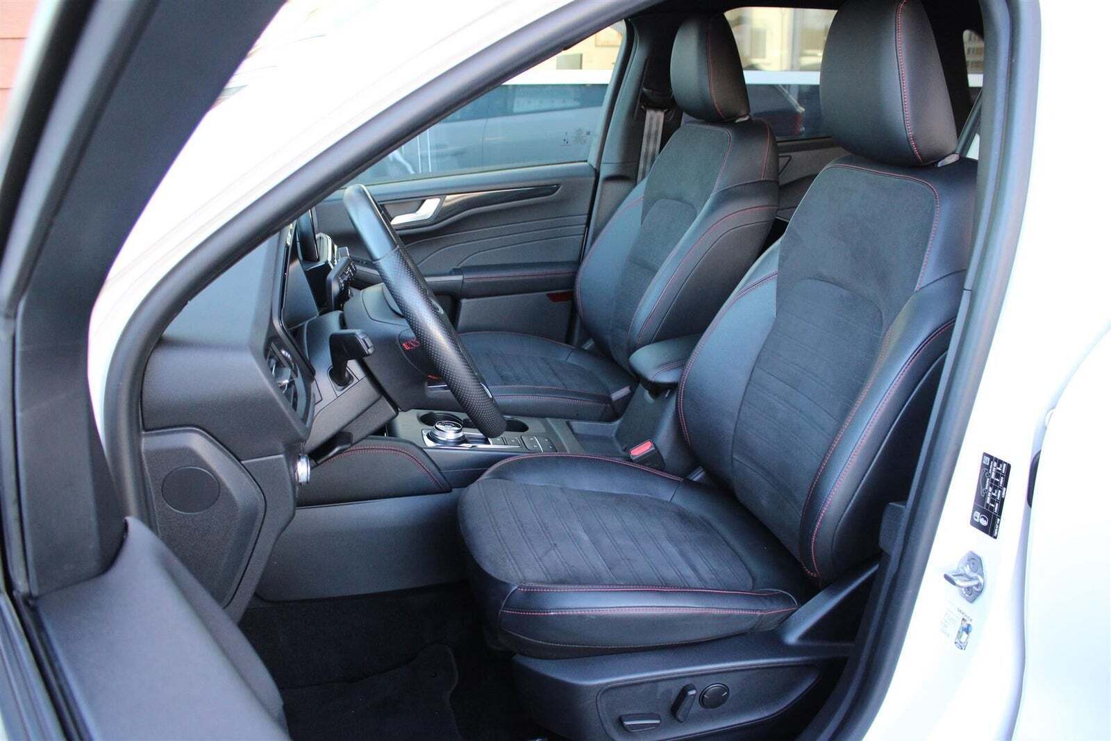 Ford Kuga 2,5 PHEV ST-Line X CVT Van