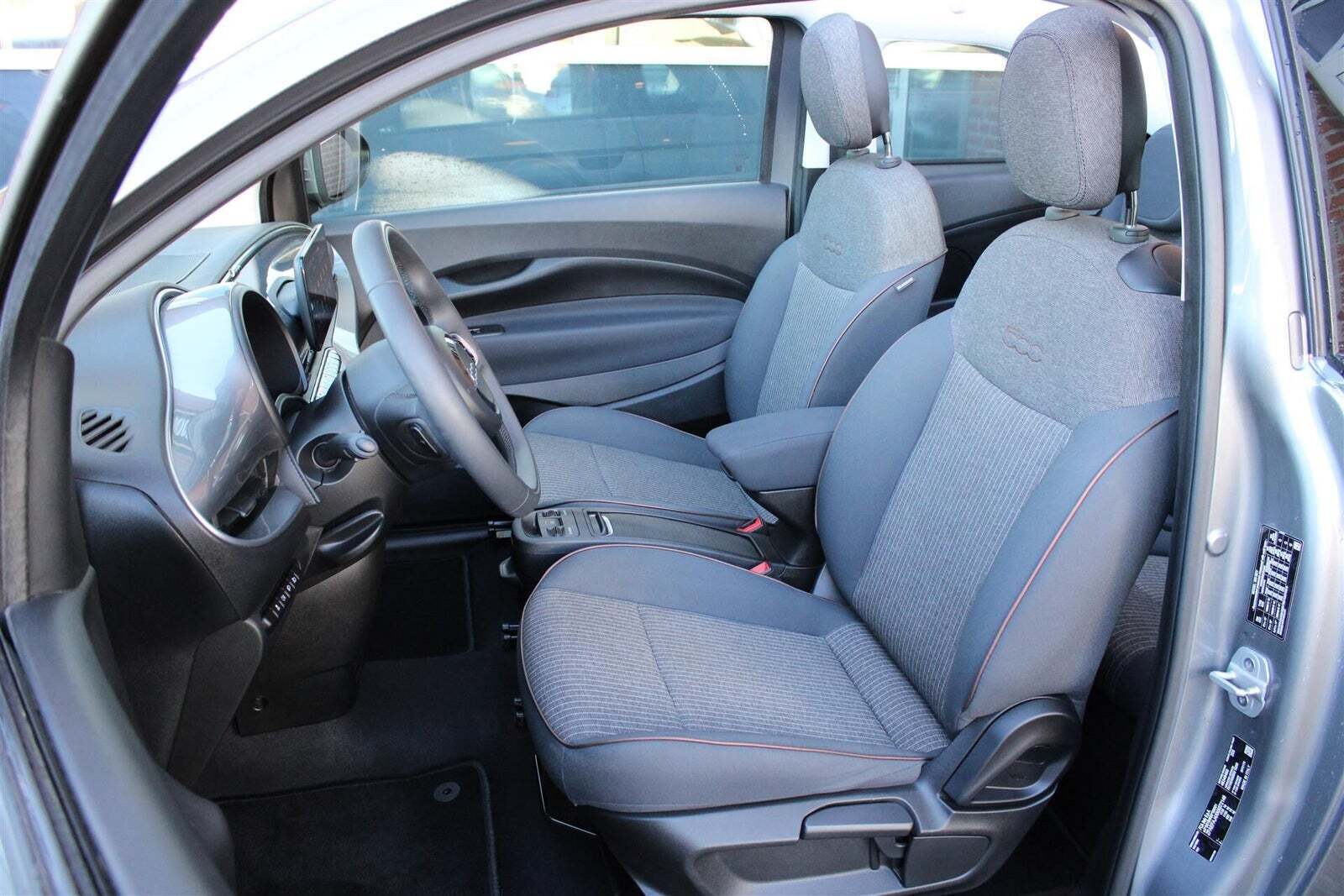 Fiat 500e 42 Icon Cabrio