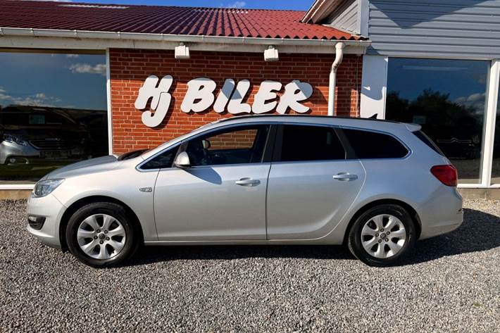 Sølv Opel Astra fra 2015