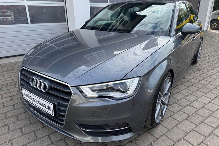 Grå Audi A3 fra 2015