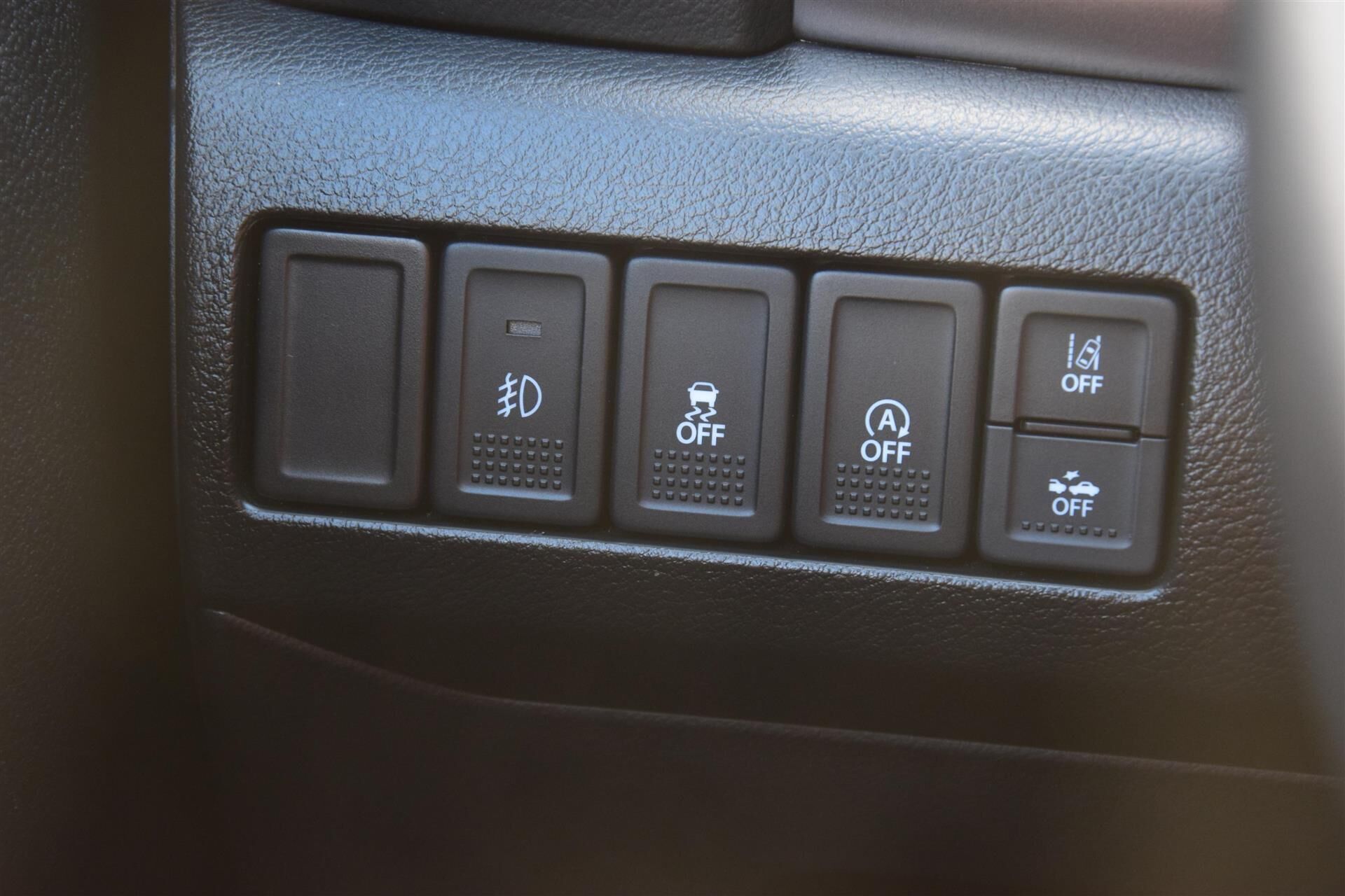 Sølv Suzuki Vitara fra 2022