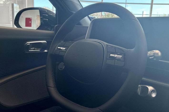 Sort Hyundai Ioniq 6 fra 2025